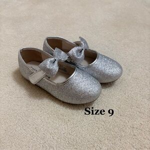 Silver Glitter Dress Shoes - Size 9